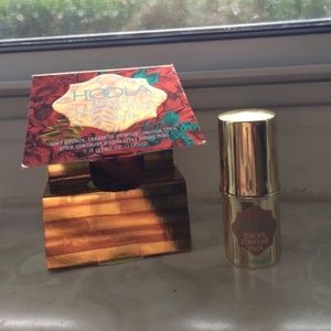 Benefit Hoola Contour stick